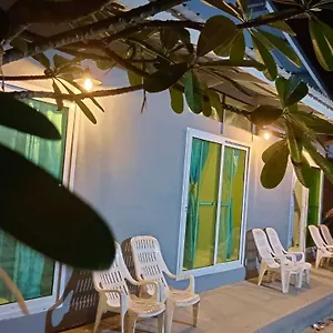 Ozone Huts Holiday park Koh Lanta
